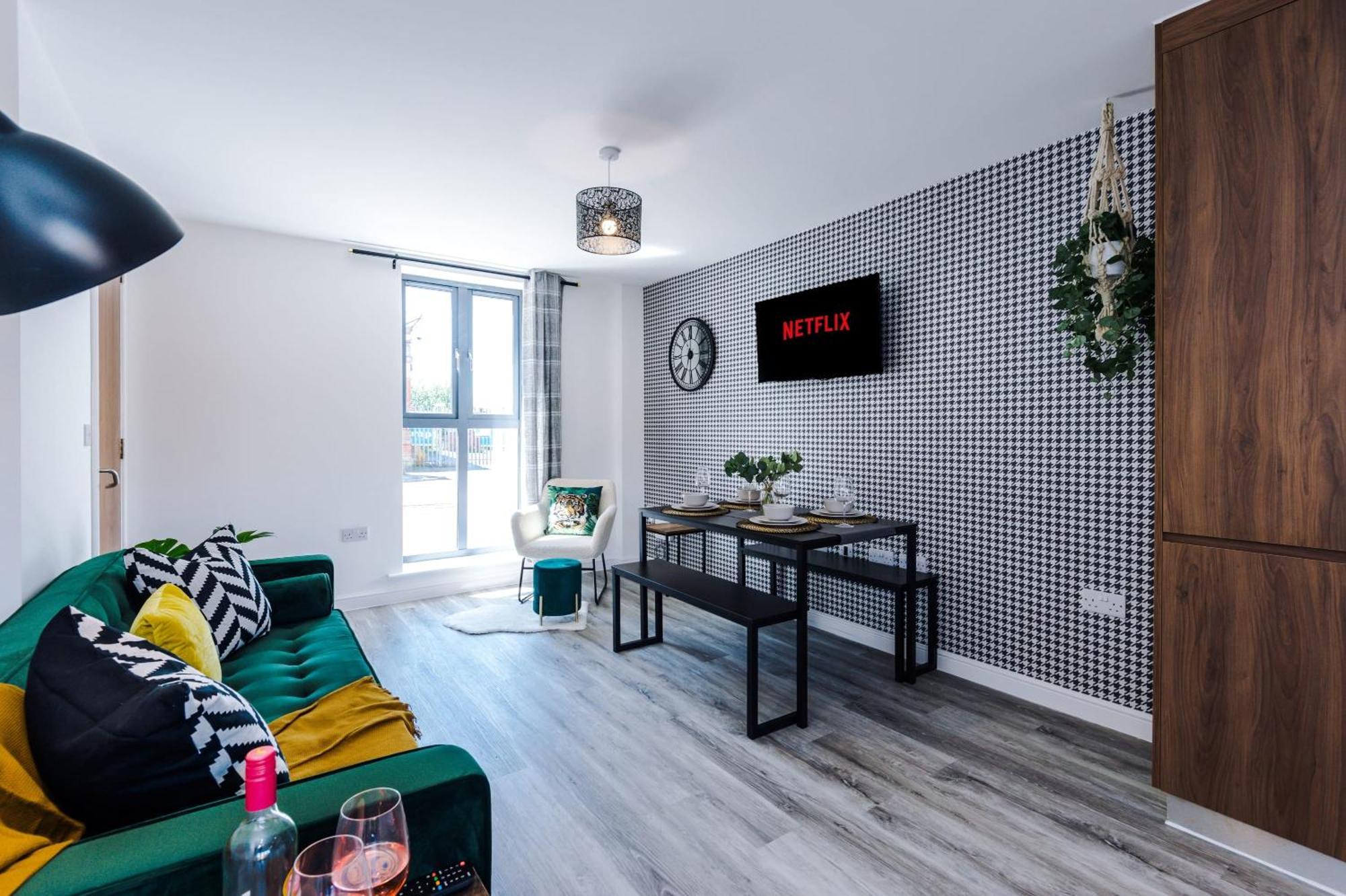 Rest&Recharge At Waterway House Villa Manchester Exteriör bild